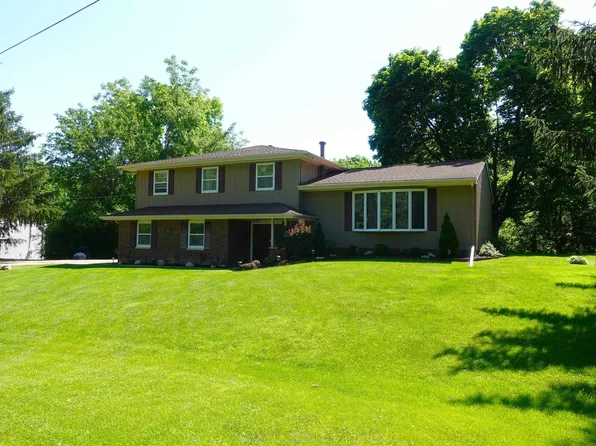 1885 Sunrise Dr, Galesburg, IL 61401