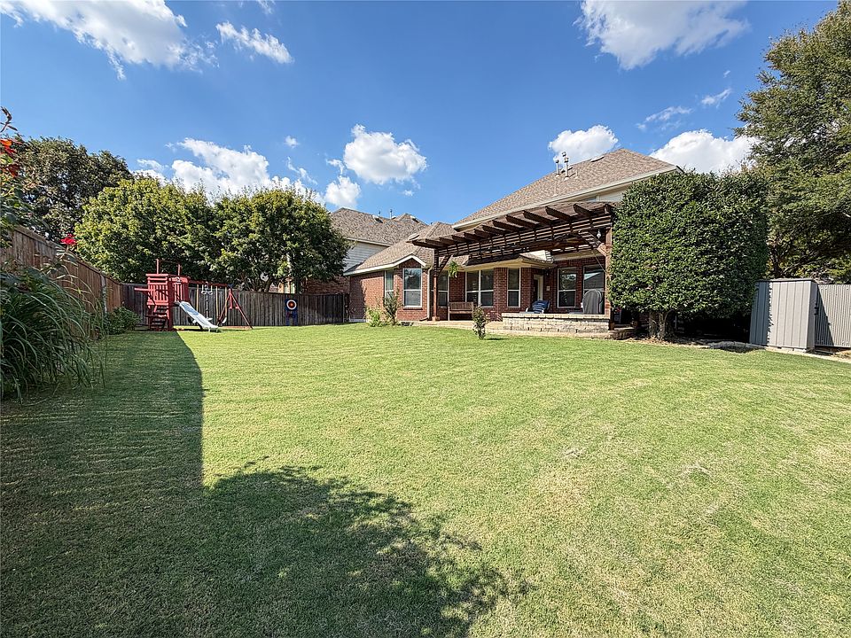 1st image of 8601 Tanglewood Dr