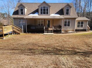 290 White St, Drakes Branch, VA 23937
