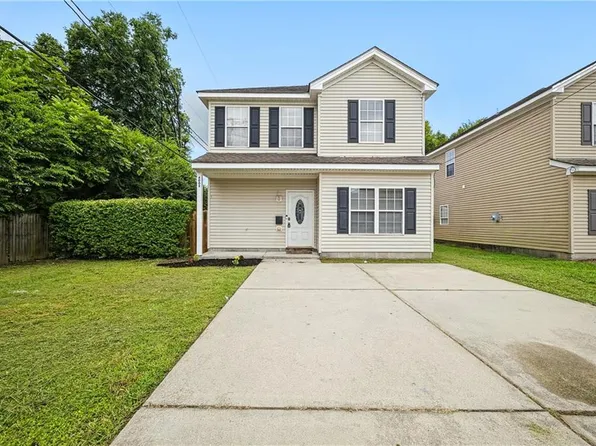 4009 1st St, Chesapeake, VA 23324