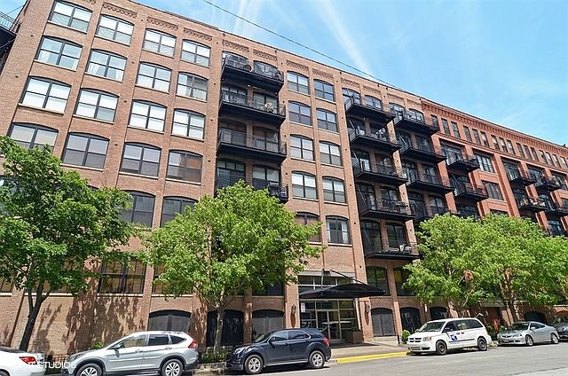 1st image of 520 W Huron St APT 519