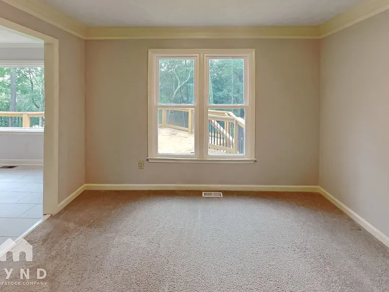 4915 Willow Ln — Photo 6