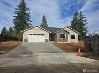 102 Sycamore Ln, Onalaska, WA 98570