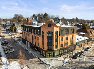 463 Franklin St #202, Melrose, MA 02176