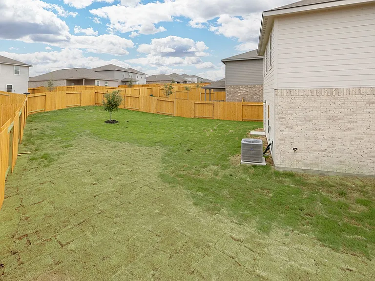 9234 Foxing Blf — Photo 16