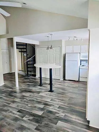 Open layout from living room to kitchen