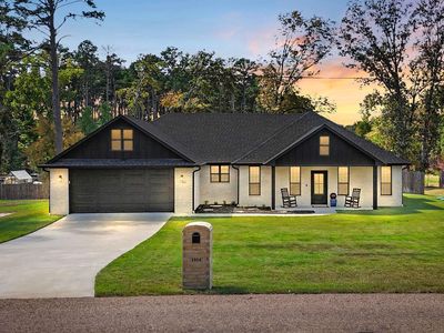 1914 Royal Dr W, Chandler, TX, 75758