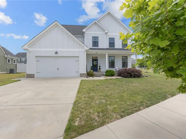 204 McCormick Dr, Suffolk, VA 23434