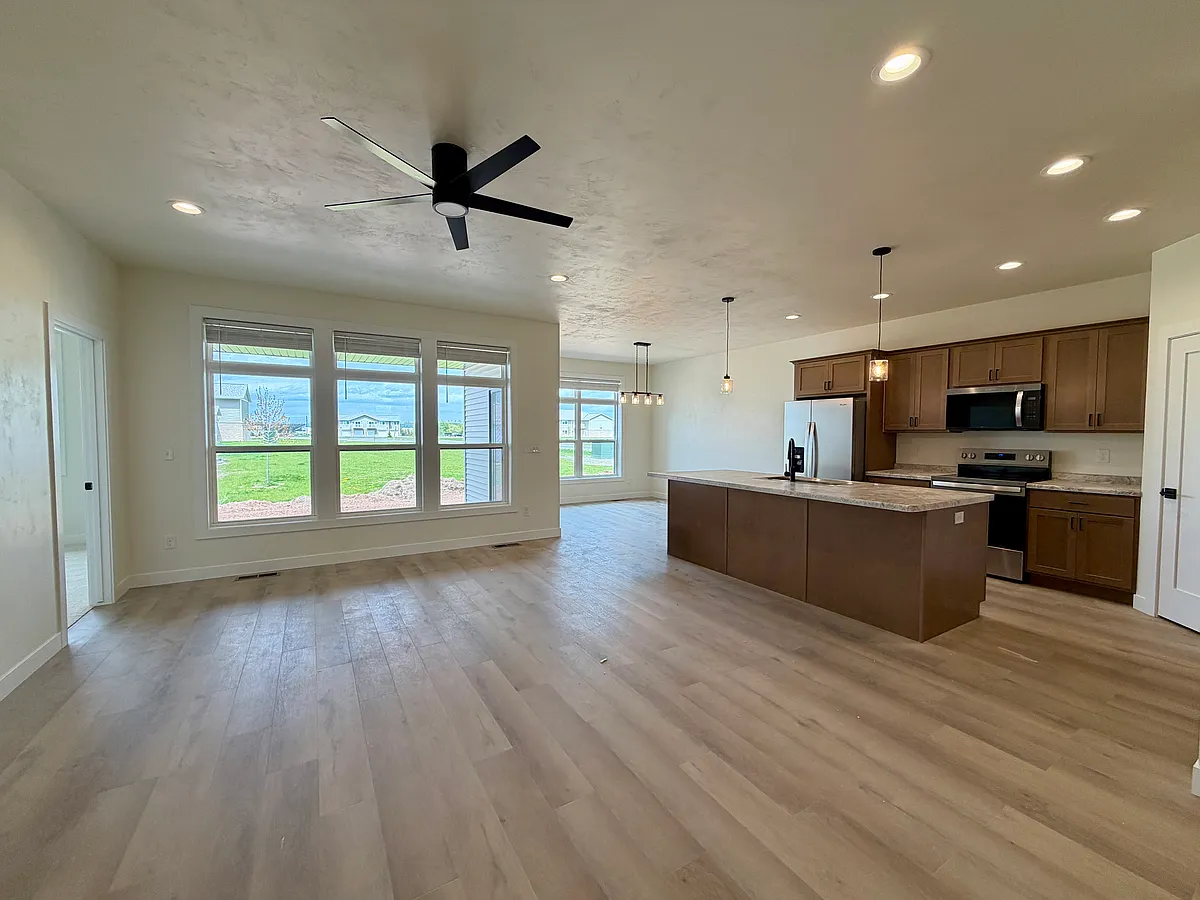 Building Photo - 2626 Princeton Dr