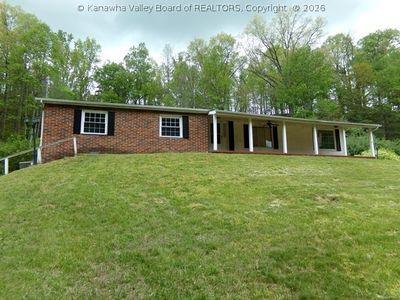 786 Sleepy Creek Rd, Hurricane, WV, 25526