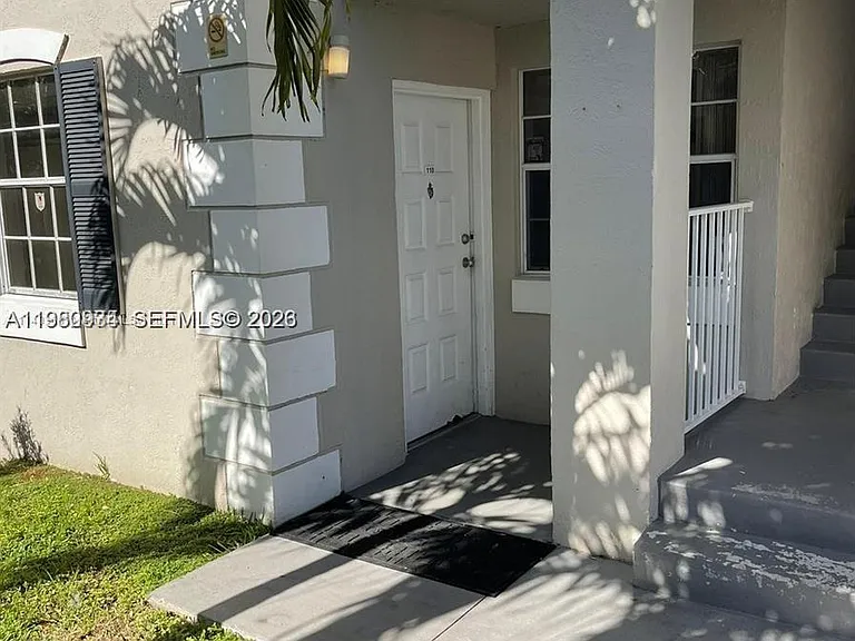2811 N Oakland Forest Dr #110 — Photo 14