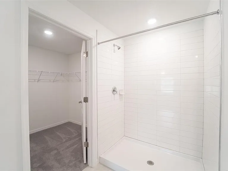 5514 Blue Azure Dr — Photo 18