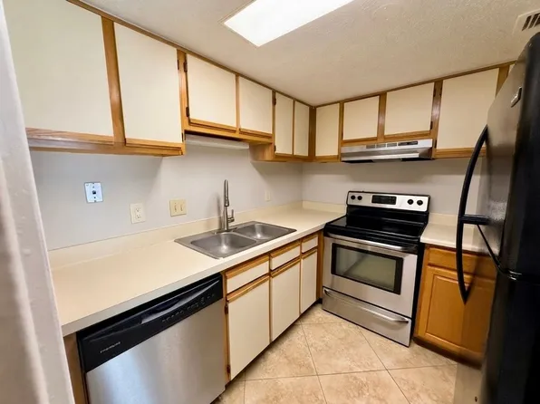 4211 S Semoran Blvd APT 7, Orlando, FL 32822