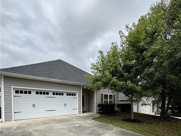 127 Pinto Ln, Fairmount, GA 30139