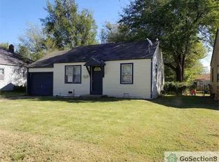 618 N Ridgewood Dr, Wichita, KS 67208