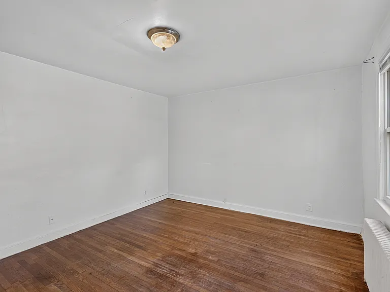 4804 3rd St NW #4 — Photo 3