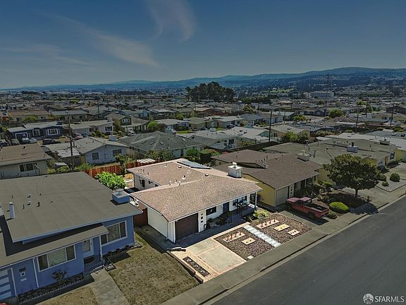 2nd image of 448 Evergreen Dr