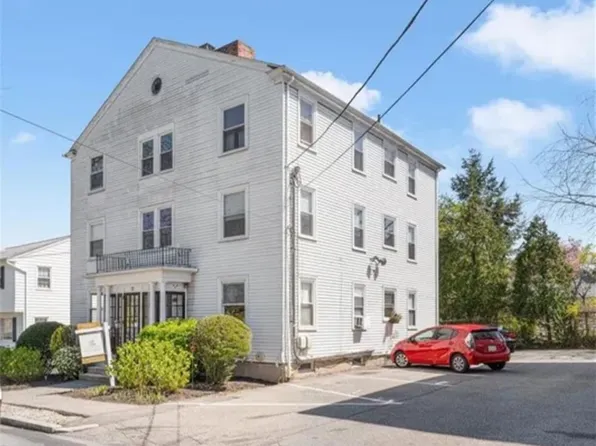 11 North Ave APT 6, Providence, RI 02906