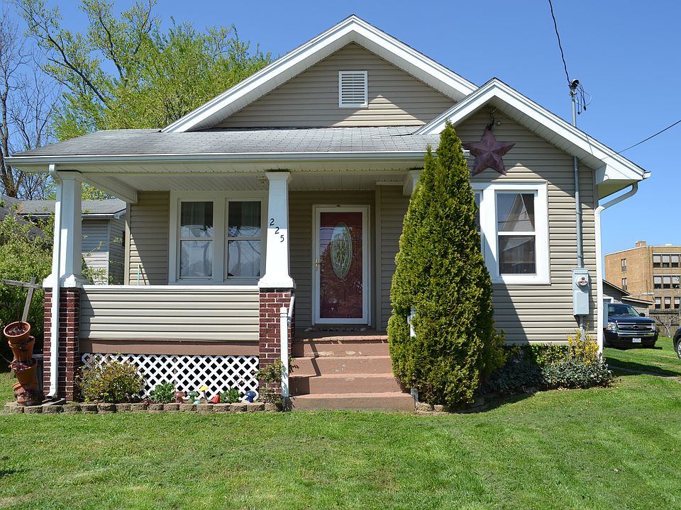 Welcome to 225 Maple Street!