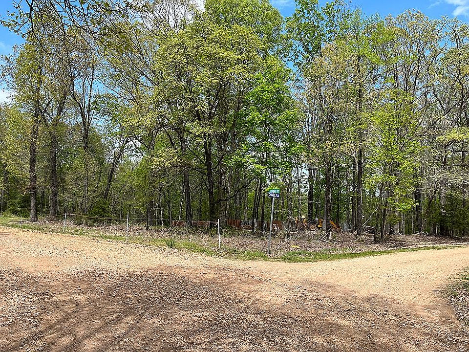 1st image of 18454 Chisholm Ln