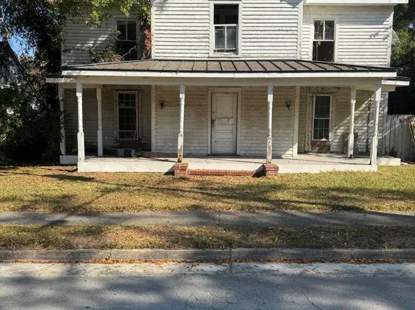 108 W Foy Street, Richlands, NC 28574