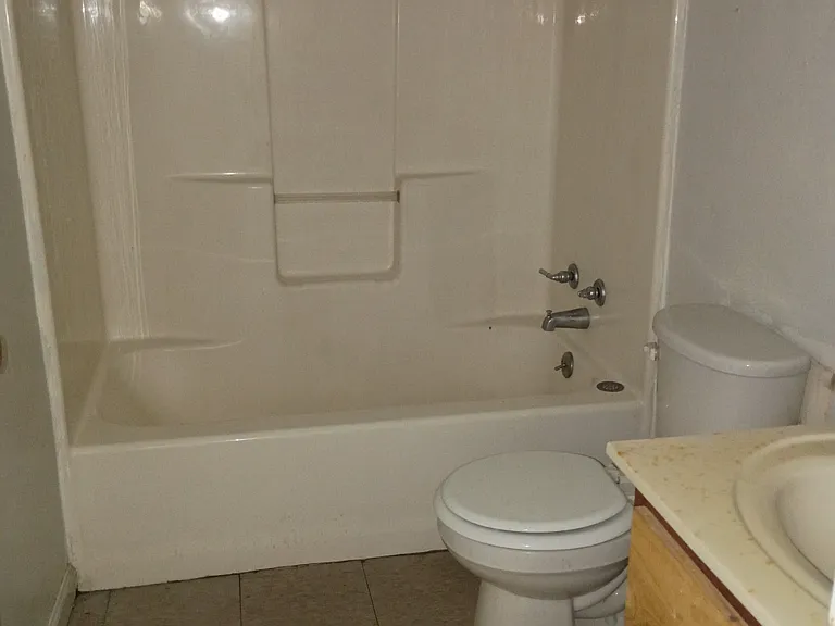 449 Josephine Dr #445 — Photo 5