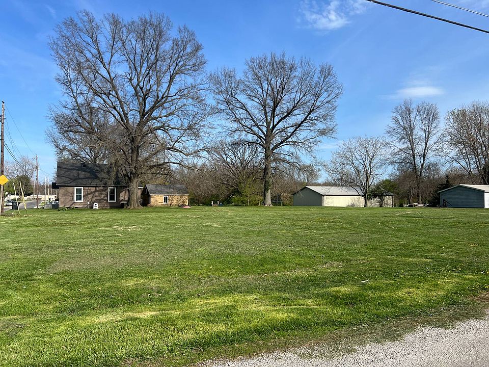 1st image of 805 Mayo St