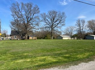 805 Mayo St, Carlinville, IL