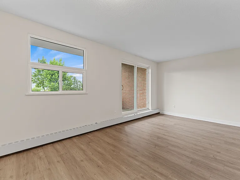 149 Henry St — Photo 10