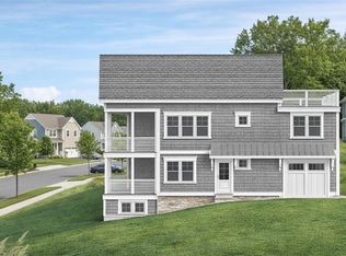 26 Richard Smith Rd, Narragansett, RI 02882