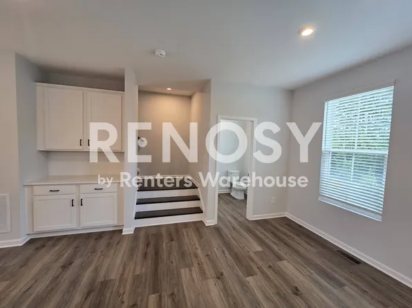 2907 Beaconwood Ct, Lawrenceville, GA 30043