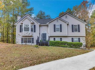 192 Rainbow Ln, Hiram, GA 30141