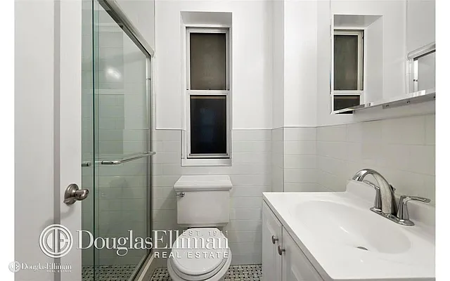 Rented by Douglas Elliman | media 7