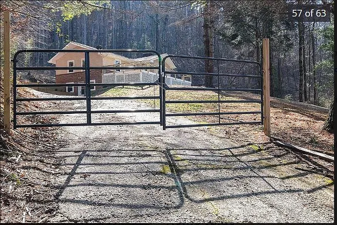 Building Photo - 2472 Cold Branch Rd