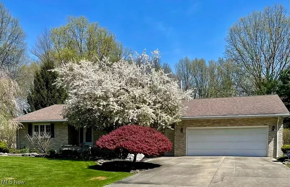 313 Fonderlac Dr SE photo 1
