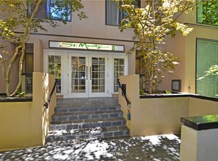 15512 Country Club Dr APT B34, Bothell, WA