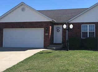 306 Westview Ct, Waterloo, IL 62298