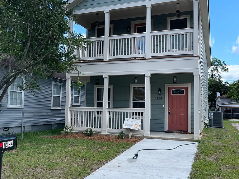1324 New Castle St — Photo 3