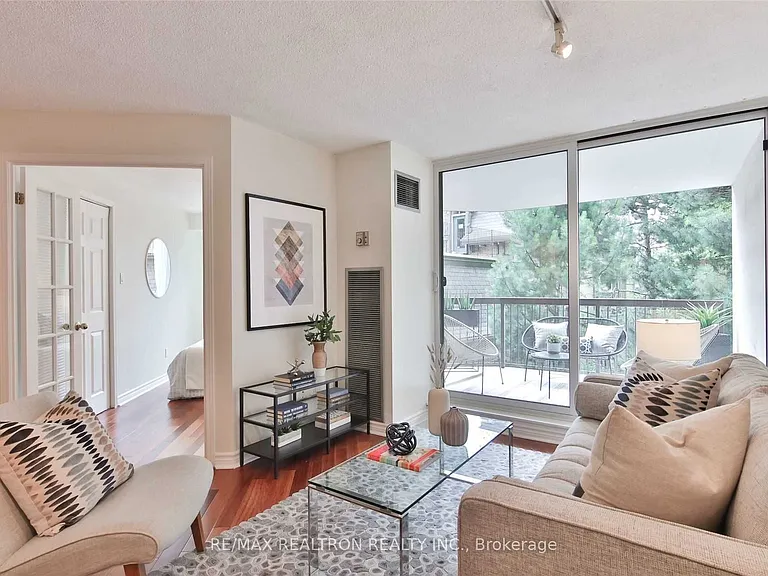 77 Maitland Pl #326 — Photo 7