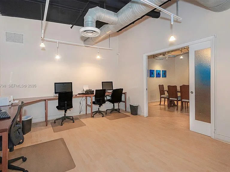 10 SW South River Dr #607 — Photo 24