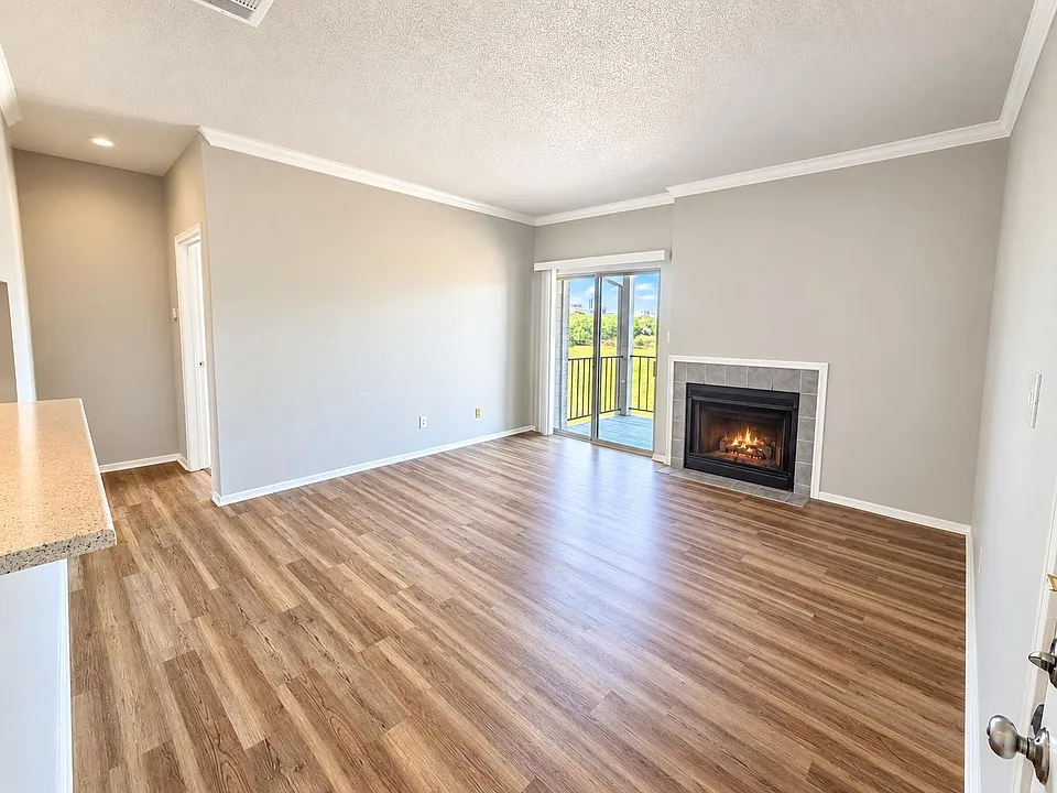 12166 Metric Blvd #3010