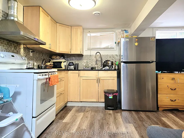 5675 Peer St — Photo 5