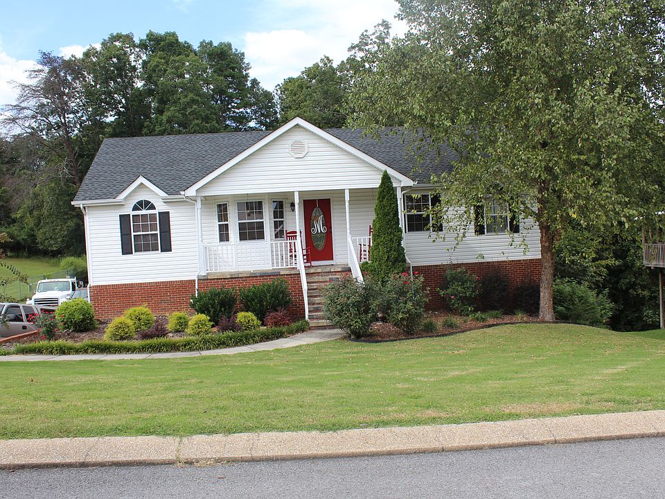1st image of 300 Eagle View Dr