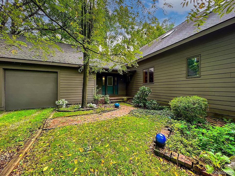 30666 Oakleaf Ln, Franklin, MI 48025 MLS 20230075772 Zillow