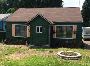 215 Ostrander Rd, Kelso, WA 98626