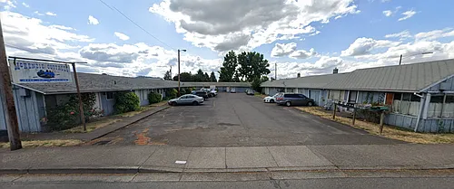 310 42nd St Photo 1