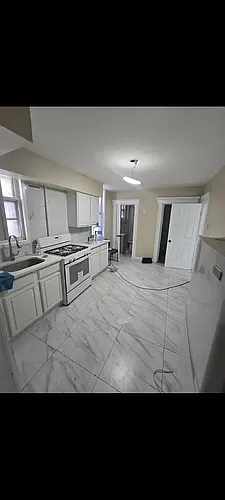 955 Grove St Photo 1