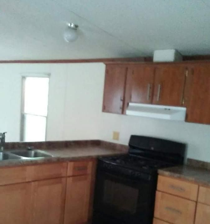 2nd image of 6 Valley View Rd