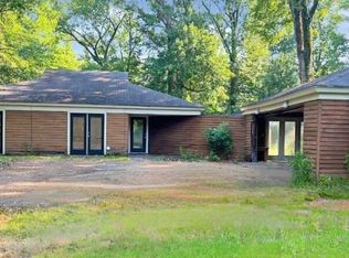 806 Colonial Cir, Jackson, MS 39211