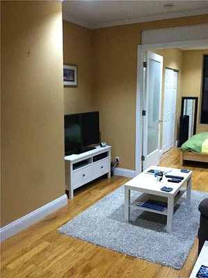 Rented by R New York | media 40